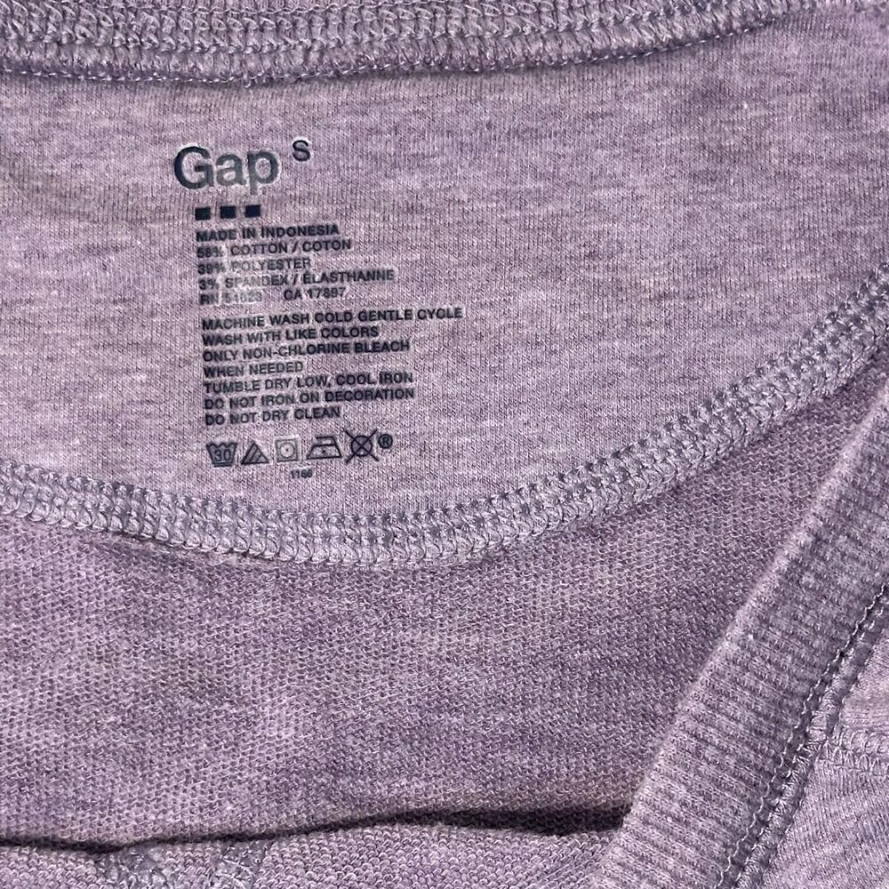 Gap Mauve Sweatshirt and Shorts Two Piece Loungewear Set - Top S Bottom M - Picture 2 of 8